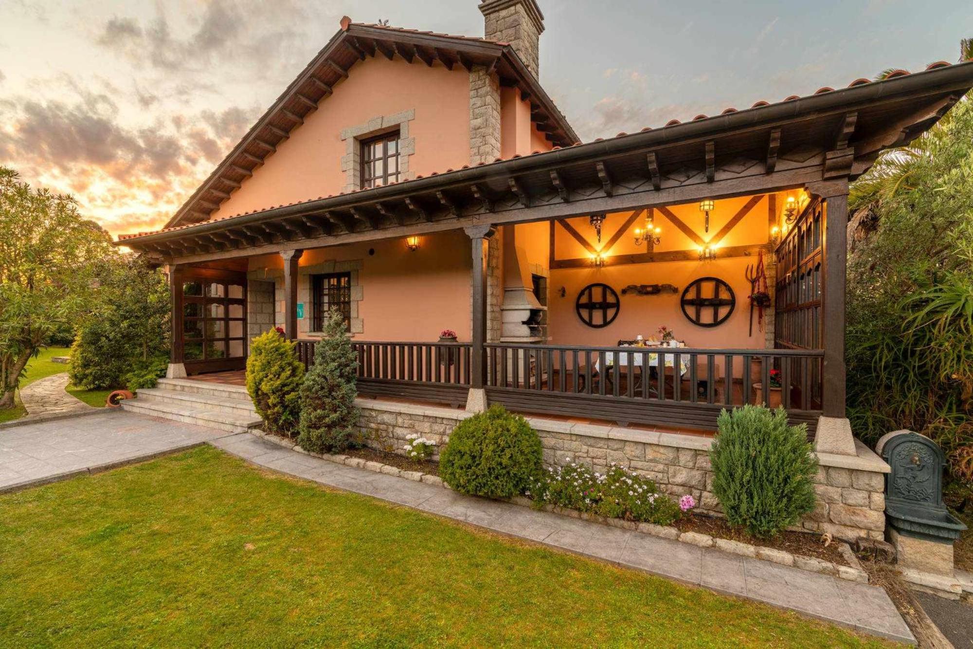 Casa En La Costa Con Wifi Jardin Y Barbacoa Guest House Llanes Exterior photo